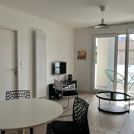 Apartament New With A Lot Of Light
